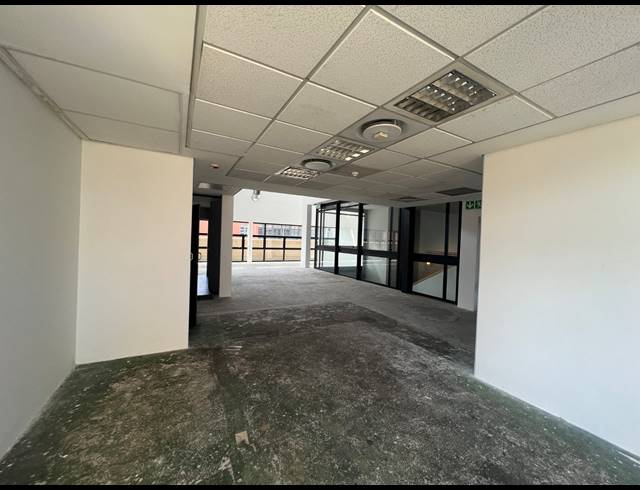373M² OFFICE TO LET IN MELROSE ARCH